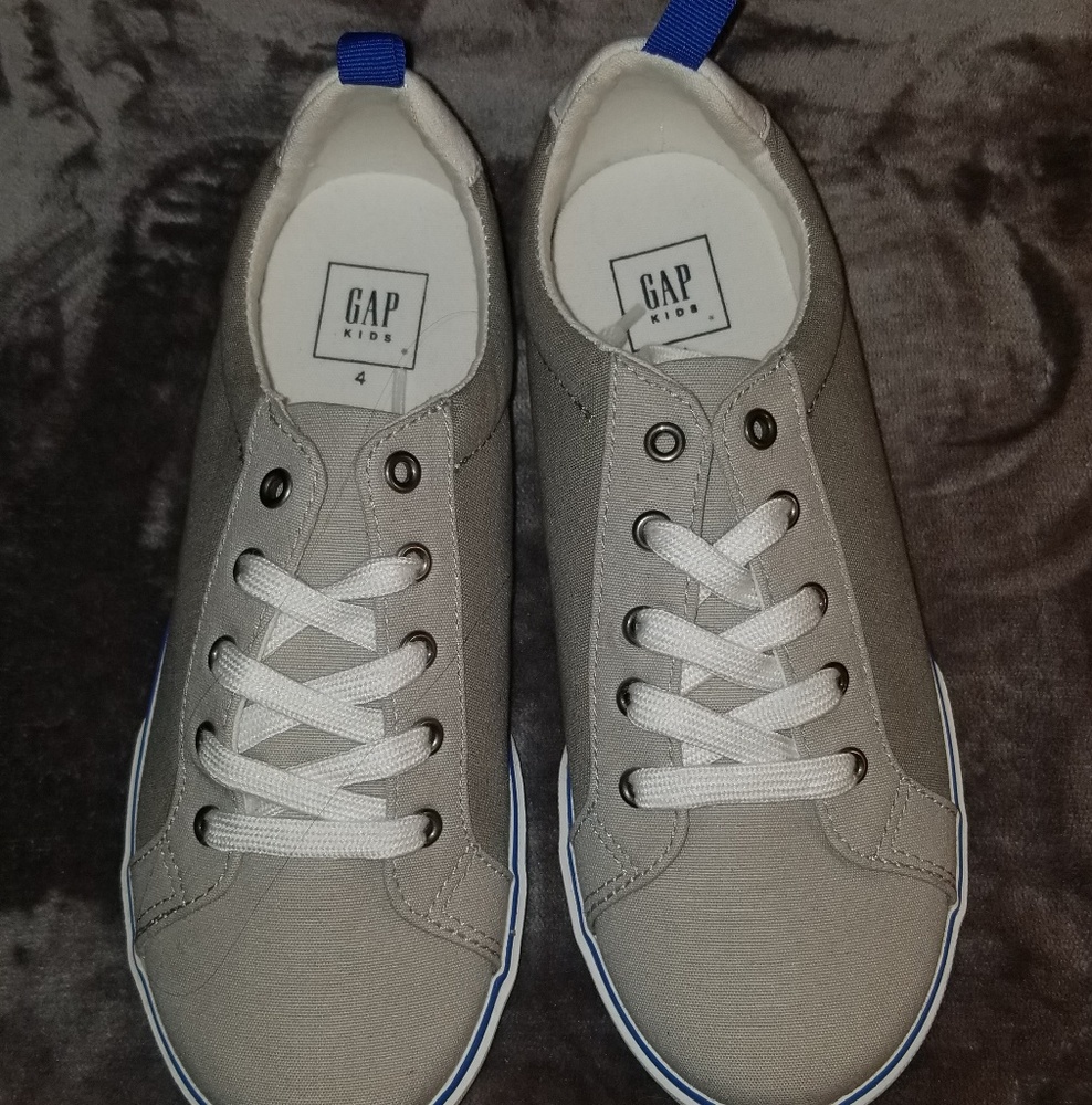 Gap Tennis Shoes👟
